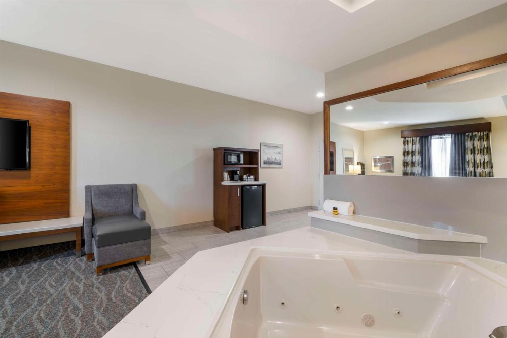 Best Western Plus Gardena Inn & Suites