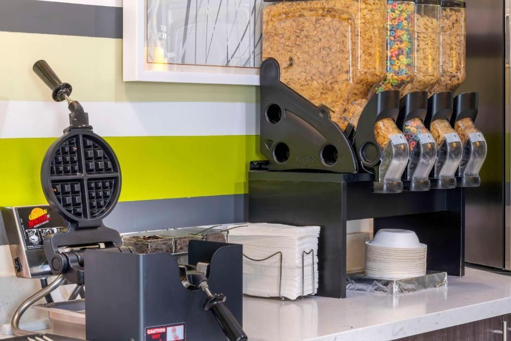 Best Western Plus Gardena Inn & Suites